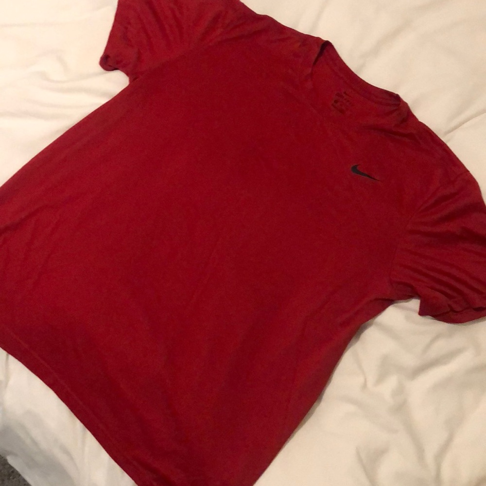 Nike dri-fit tee red XL